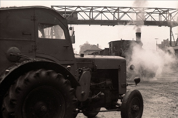 Foto:: Warburger Zuckerfabrik Lok 2 / Warburg / 04.11.1978 (Foto,Fotos,Bilder,Bild,)
