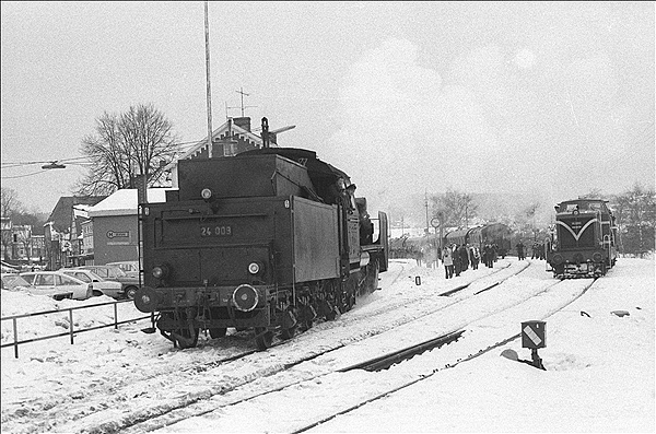 Foto:: EK 24 009 + WLE VL 0633 / Sonderfahrt Muenster - Heidberg/Ruethe (Foto,Fotos,Bilder,Bild,)