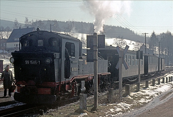Foto:: DR 99 1585-1 / Joehstadt - Wolkenstein / 10.04.1979 (Foto,Fotos,Bilder,Bild,)