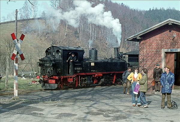 Foto:: DR 99 1585-1 / Grossrueckerswalde / 10.04.1979 (Foto,Fotos,Bilder,Bild,)