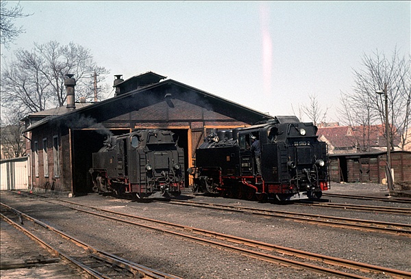 Foto:: DR 99 1784-0 + DR 99 1783-2 / Radeburg / 11.04.1979 (Foto,Fotos,Bilder,Bild,)