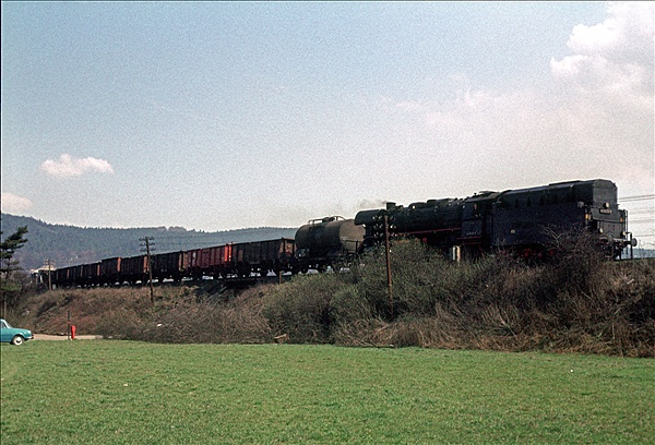Foto:: DR 44 0233-5 / Saalfeld / April 1979 (Foto,Fotos,Bilder,Bild,)