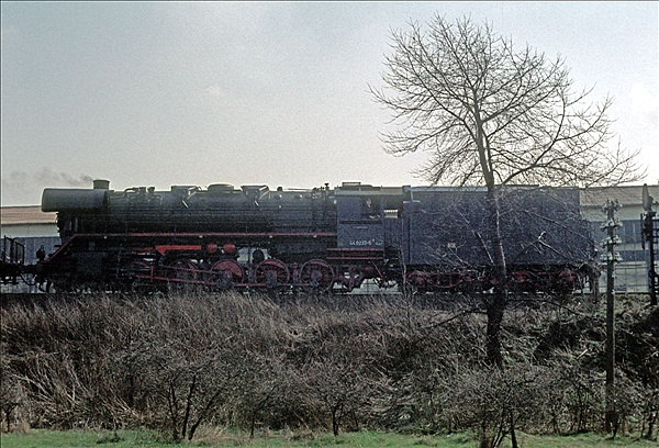 Foto:: DR 44 0233-5 / Saalfeld / April 1979 (Foto,Fotos,Bilder,Bild,)