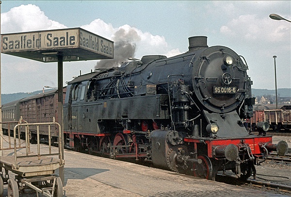 Foto:: DR 95 0016-6 / Saalfeld / April 1979 (Foto,Fotos,Bilder,Bild,)