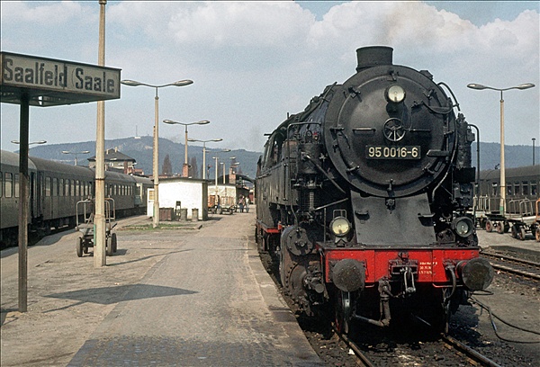 Foto:: DR 95 0016-6 / Saalfeld / April 1979 (Foto,Fotos,Bilder,Bild,)