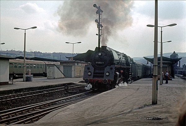 Foto:: DR 01 0524-7 / Saalfeld / April 1979 (Foto,Fotos,Bilder,Bild,)