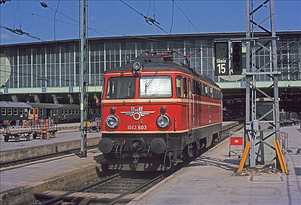 Foto:: OeBB 1042.603 / Muenchen / 26.05.1979 (Foto,Fotos,Bilder,Bild,)