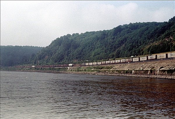 Foto:: DB 140 / Remagen / August 1979 (Foto,Fotos,Bilder,Bild,)