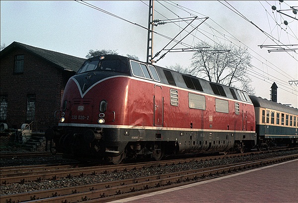 Foto:: DB 220 020-2 / Salzbergen / 28.10.1979 (Foto,Fotos,Bilder,Bild,)