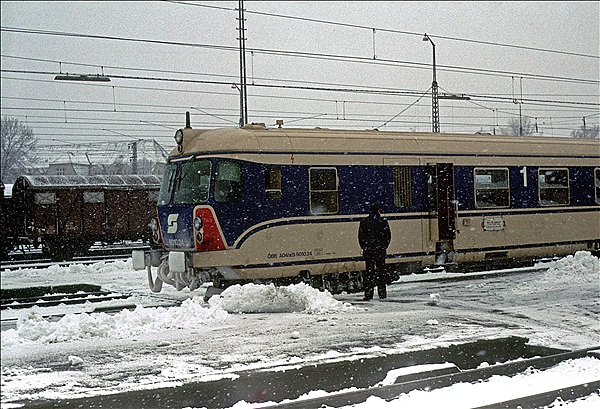 Foto:: OeBB 6010.24 / Rosenheim / 29.12.1979 (Foto,Fotos,Bilder,Bild,)
