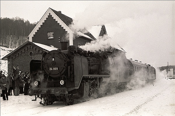 Foto:: EK 24 009 / Ruethen / 27.01.1980 (Foto,Fotos,Bilder,Bild,)
