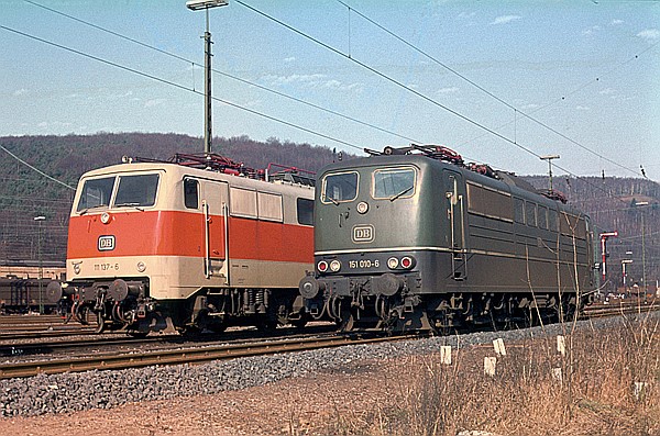 Foto:: DB 111 137-6 + DB 151 010-6 / Hagen / 23.02.1980 (Foto,Fotos,Bilder,Bild,)