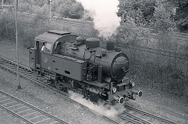 Foto:: Lok 5 Hespertalbahn / Bochum / 23.08.1980 (Foto,Fotos,Bilder,Bild,)