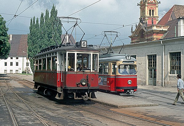 Foto:: IVB 2 + IVB 61 / Innsbruck / 10.09.1980 (Foto,Fotos,Bilder,Bild,)