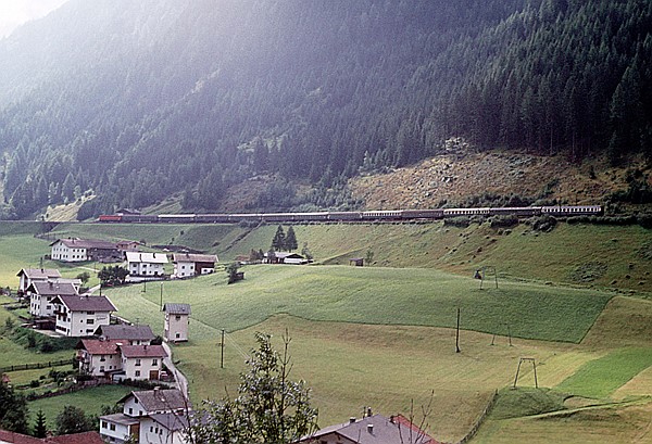 Foto:: OeBB 1043 / St. Jodok am Brenner / 10.09.1980 (Foto,Fotos,Bilder,Bild,)