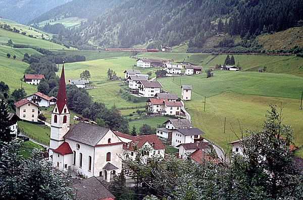 Foto:: OeBB 1110 / St. Jodok am Brenner / 10.09.1980 (Foto,Fotos,Bilder,Bild,)
