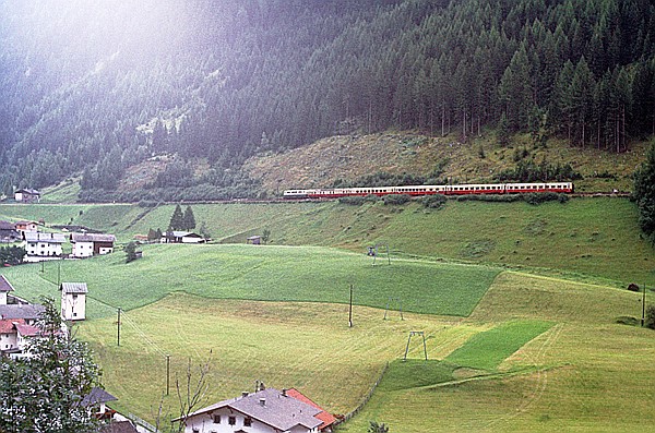 Foto:: DB 111 / St. Jodok am Brenner / 10.09.1980 (Foto,Fotos,Bilder,Bild,)