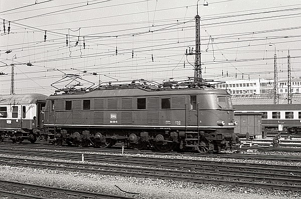 Foto:: DB 118 010-8 / Muenchen / 19.09.1980 (Foto,Fotos,Bilder,Bild,)