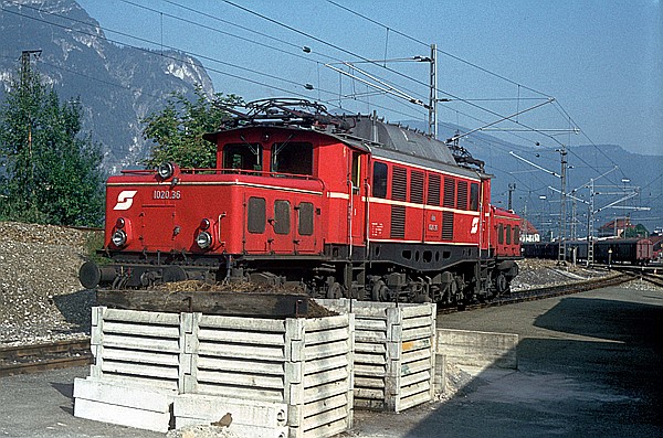 Foto:: OeBB 1020.36 / Garmisch-Partenkirchen / 20.09.1980 (Foto,Fotos,Bilder,Bild,)