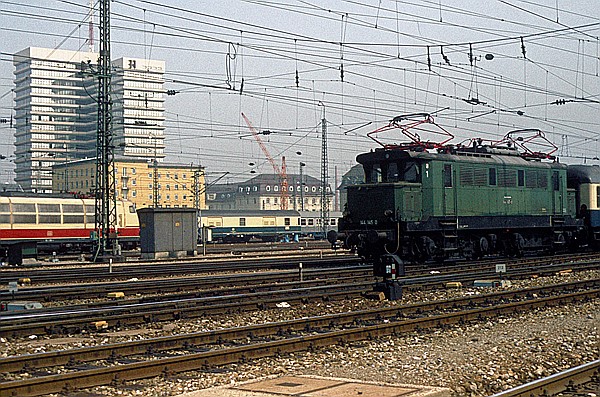 Foto:: DB 144 145-0 / Muenchen / 22.09.1980 (Foto,Fotos,Bilder,Bild,)