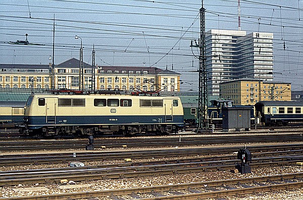 Foto:: DB 111 004-8 / Muenchen / 22.09.1980 (Foto,Fotos,Bilder,Bild,)