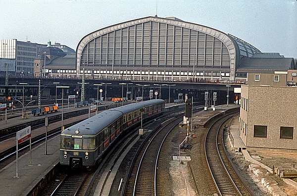 Foto:: DB 470 + DB 870 / Hamburg / 15.02.1981 (Foto,Fotos,Bilder,Bild,)