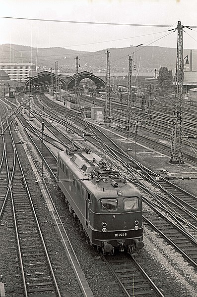 Foto:: DB 110 223-5 / Hagen / 22.02.1981 (Foto,Fotos,Bilder,Bild,)