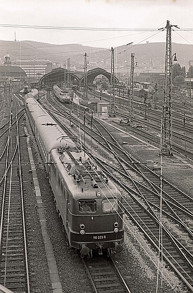 Foto:: DB 110 223-5 / Hagen / 22.02.1981 (Foto,Fotos,Bilder,Bild,)
