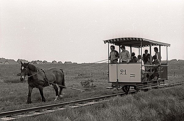 Foto:: Wagen 21 / Spiekeroog / 30.05.1981 (Foto,Fotos,Bilder,Bild,)