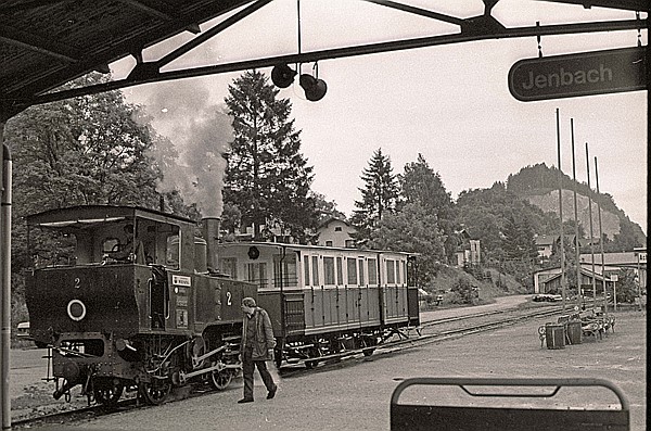 Foto:: AB2 / Jenbach / 04.06.1981 (Foto,Fotos,Bilder,Bild,)