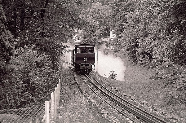 Foto:: AB2 / Jenbach / 04.06.1981 (Foto,Fotos,Bilder,Bild,)