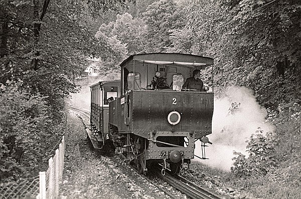 Foto:: AB2 / Jenbach / 04.06.1981 (Foto,Fotos,Bilder,Bild,)