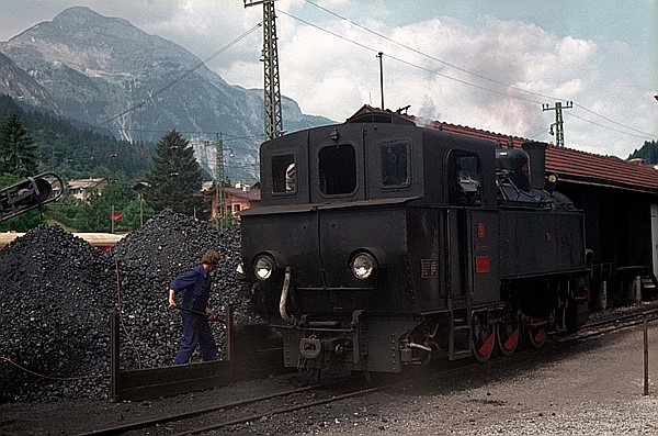 Foto:: ZB 5 / Jenbach / 07.06.1981 (Foto,Fotos,Bilder,Bild,)