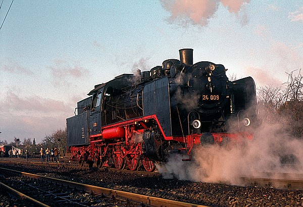 Foto:: EK 24 009 / Neubeckum / 31.01.1982 (Foto,Fotos,Bilder,Bild,)