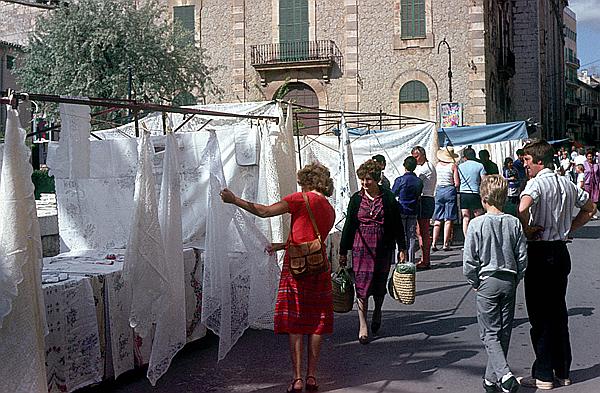 Foto:: Wochenmarkt / Inca / Mai 1984 (Foto,Fotos,Bilder,Bild,)