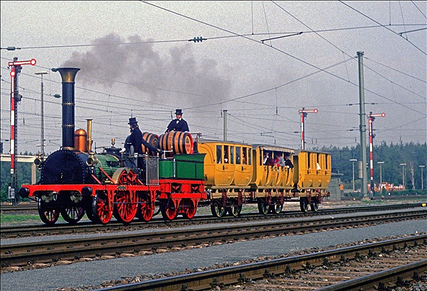 Foto:: Adler / Nuernberg / 21.09.1985 (Foto,Fotos,Bilder,Bild,)