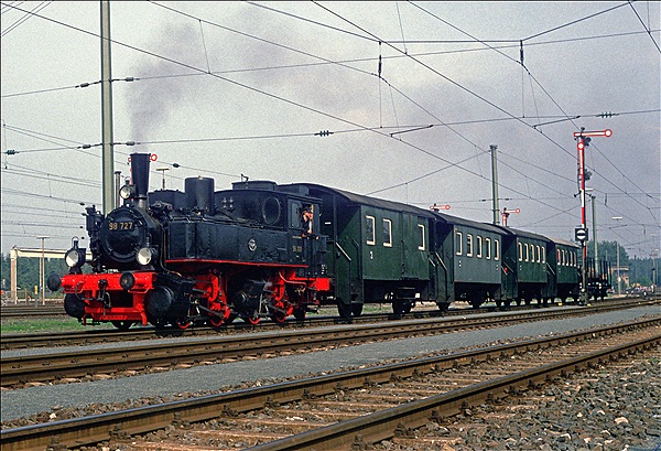 Foto:: 98 727 / Nuernberg / 21.09.1985 (Foto,Fotos,Bilder,Bild,)