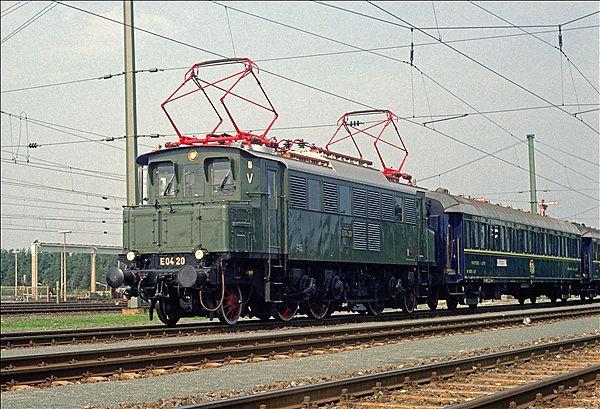 Foto:: E 04 20 / Nuernberg / 21.09.1985 (Foto,Fotos,Bilder,Bild,)