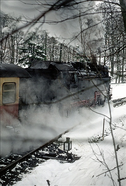 Foto:: DR 99 7234-0 / Eisfelder-Talmuehle / 03.03.1990 (Foto,Fotos,Bilder,Bild,)