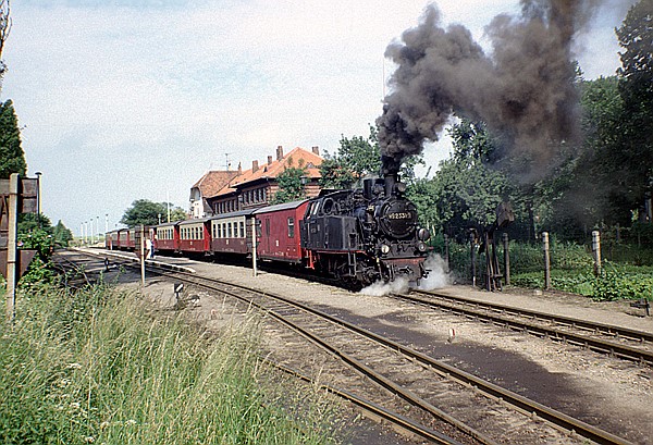Foto:: DR 99 2331-9 / Kuehlungsborn-West / 23.06.1990 (Foto,Fotos,Bilder,Bild,)