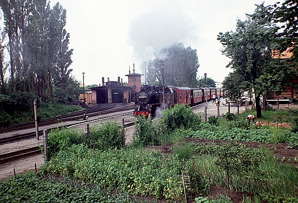Foto:: DR 99 2321-0 / Kuehlungsborn-West / 23.06.1990 (Foto,Fotos,Bilder,Bild,)