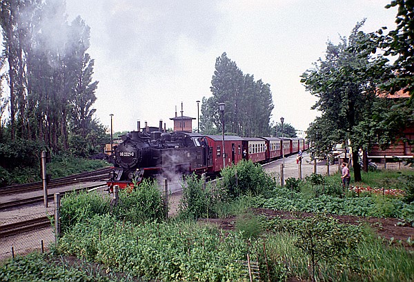 Foto:: DR 99 2321-0 / Kuehlungsborn-West / 23.06.1990 (Foto,Fotos,Bilder,Bild,)