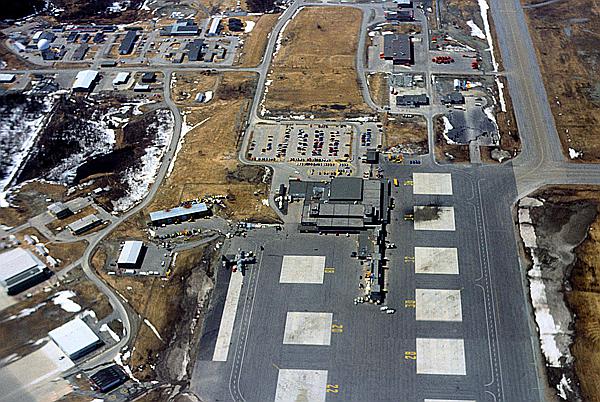 Foto:: Zwischenstopp / Gander / 26.04.1992 (Foto,Fotos,Bilder,Bild,)