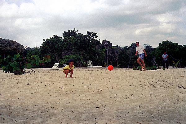 Foto:: Strand / Guardalavaca / 30.04.1992 (Foto,Fotos,Bilder,Bild,)