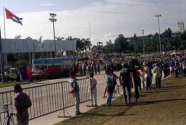 Foto:: 1. Mai Parade /Holguin / 01.05.1992 (Foto,Fotos,Bilder,Bild,)