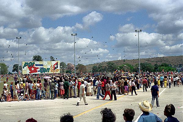 Foto:: 1. Mai Parade /Holguin / 01.05.1992 (Foto,Fotos,Bilder,Bild,)