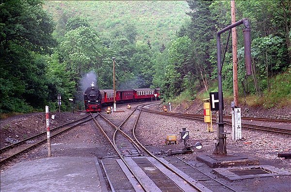 Foto:: DR 99 7233-2 / Eisfelder Talmuehle / 04.07.1992 (Foto,Fotos,Bilder,Bild,)