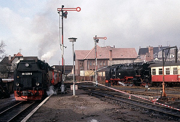 Foto:: DR 99 7239-9 + DR 99 7236-5 / Nordhausen / 14.11.1992 (Foto,Fotos,Bilder,Bild,)