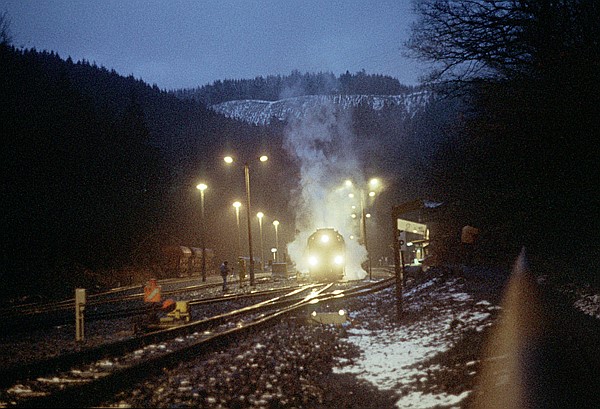 Foto:: DR 99.24 / Eisfelder Talmuehle / 14.11.1992 (Foto,Fotos,Bilder,Bild,)