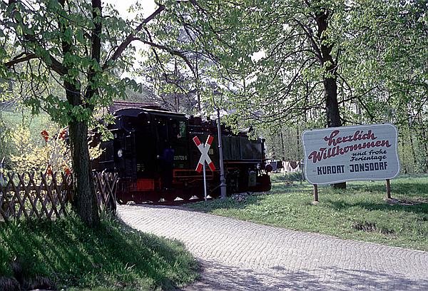 Foto:: DR 99 749 (DB 099 728-8) / Jonsdorf / 07.05.1994 (Foto,Fotos,Bilder,Bild,)
